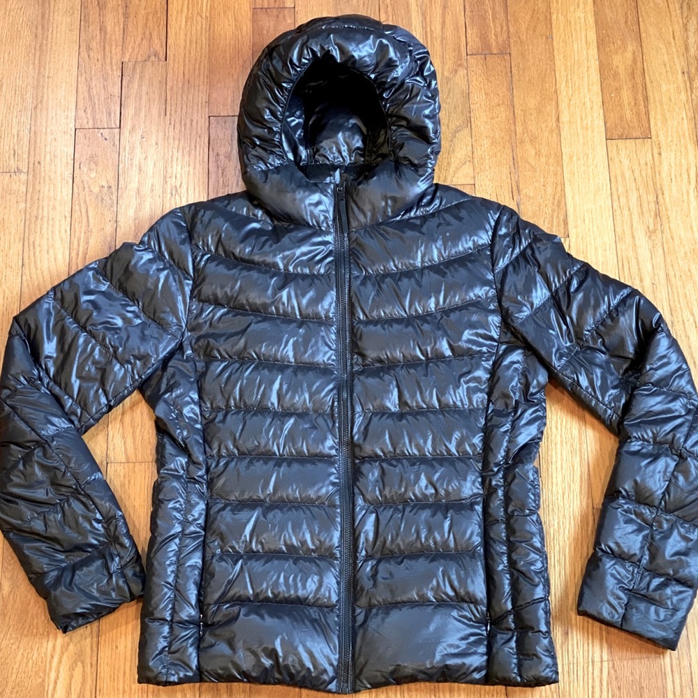 UNIQLO ULTRA LITE DOWN HOODIE!